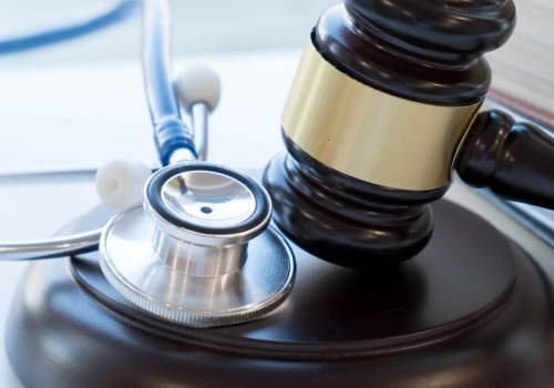 How much does a medical malpractice lawyer make in nyc?